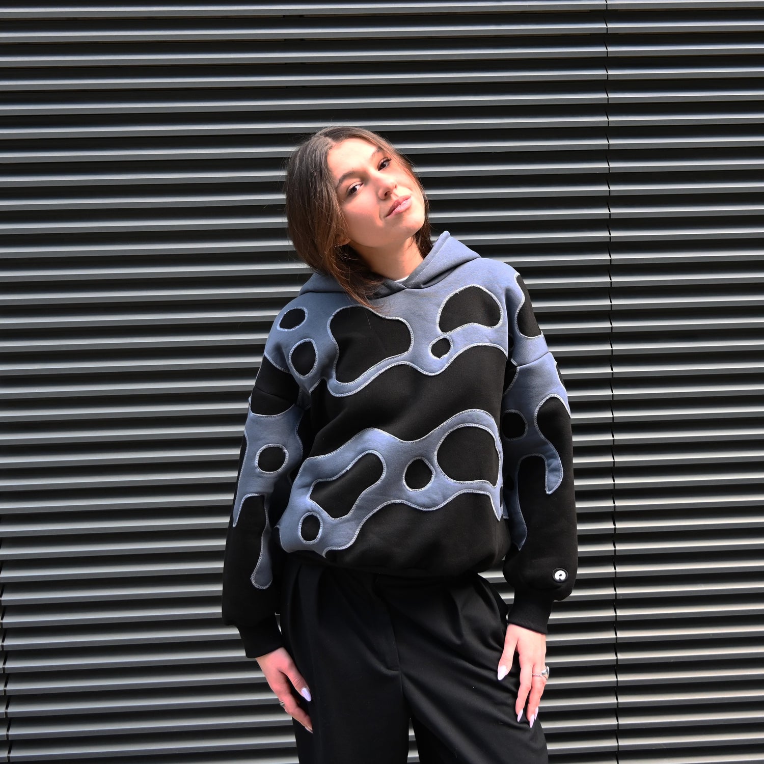 BLUZA Z KAPTUREM LAVA - Szara